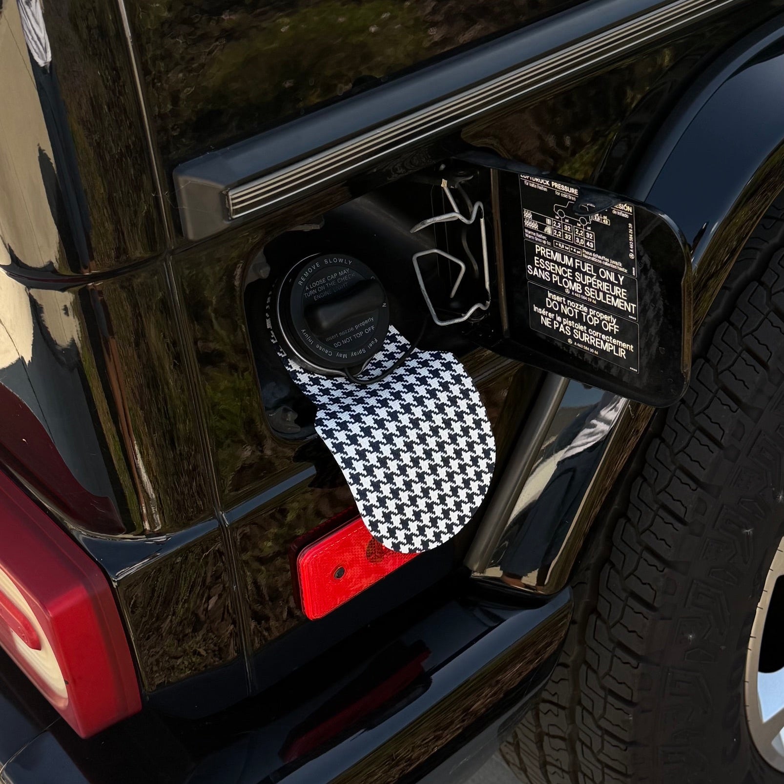 Mercedes-Benz G Wagon Fuel Bibs